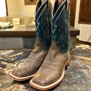 Women’s Justin Boots
